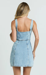 Square Neck Zip Front Sleeveless Bodycon Denim in Light Blue Wash