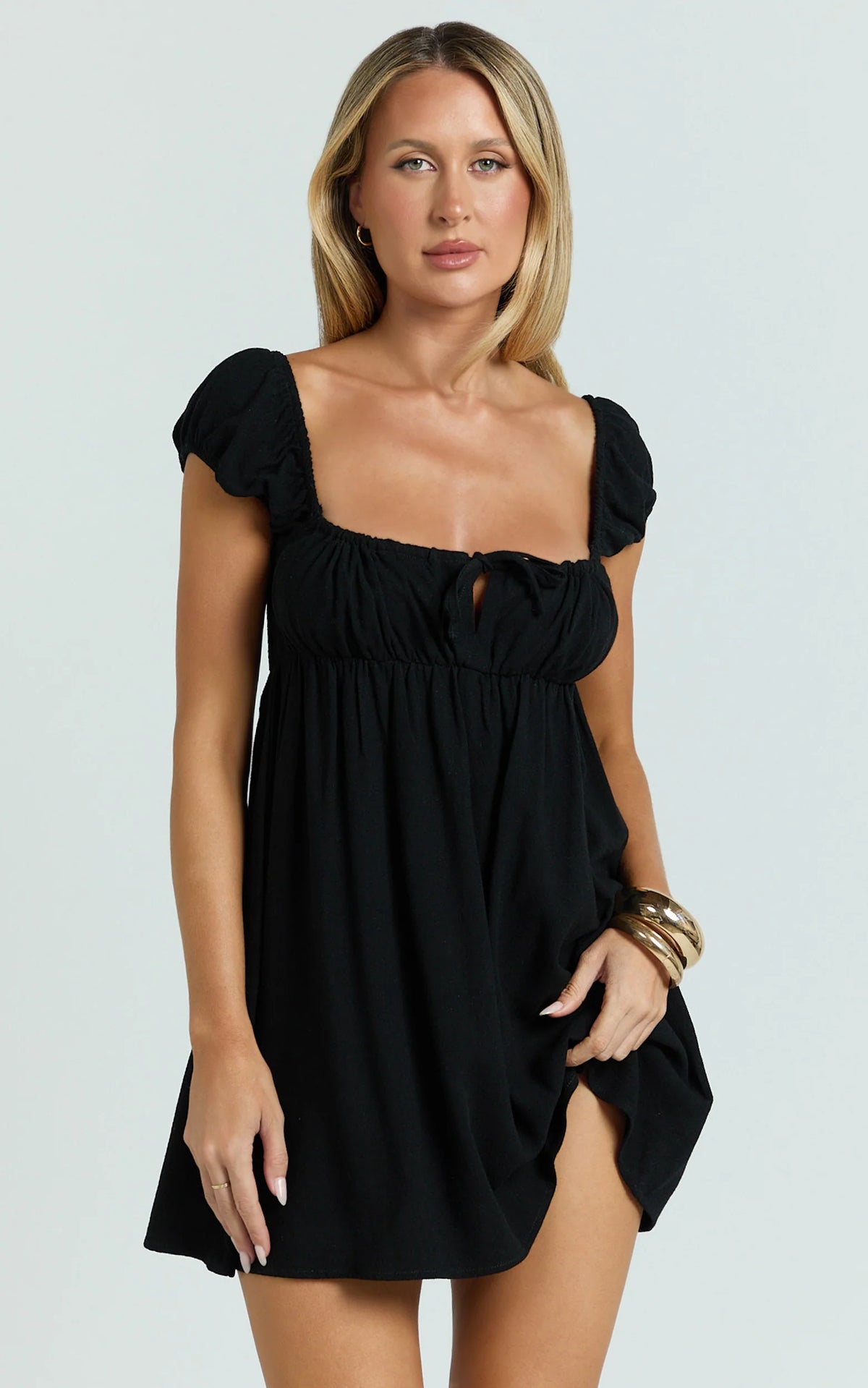 Puff Sleeve Front Tie Babydoll Dress in Black